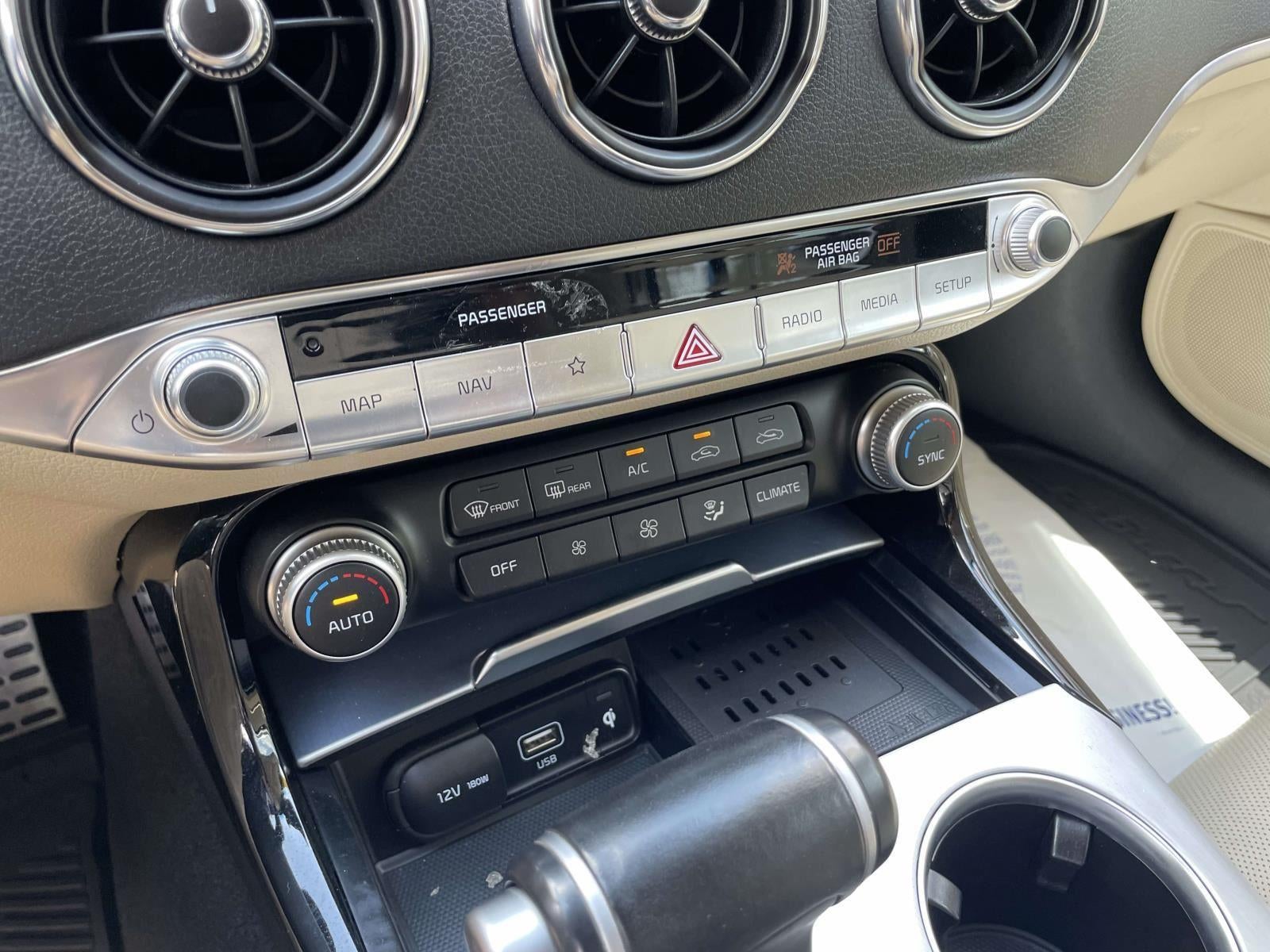 2022 Kia Stinger GT1