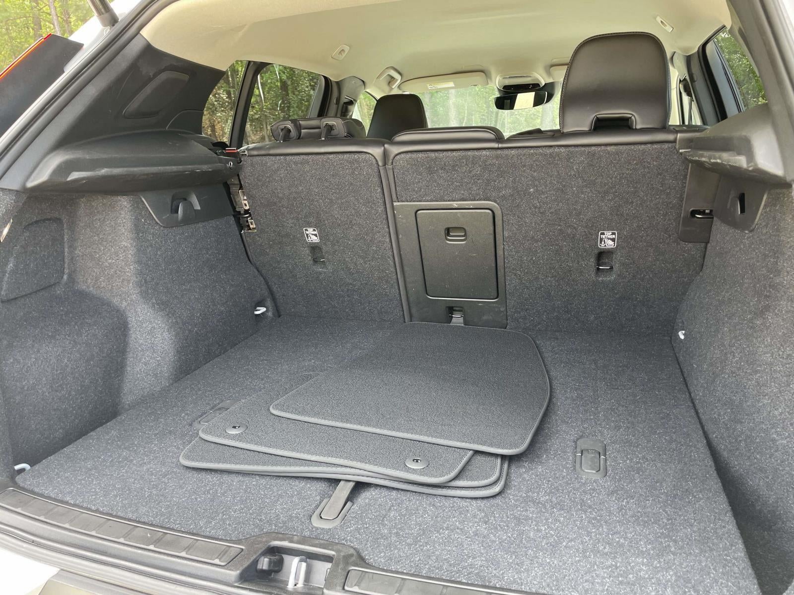 2022 Volvo XC40 Momentum