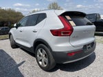 2022 Volvo XC40 Momentum